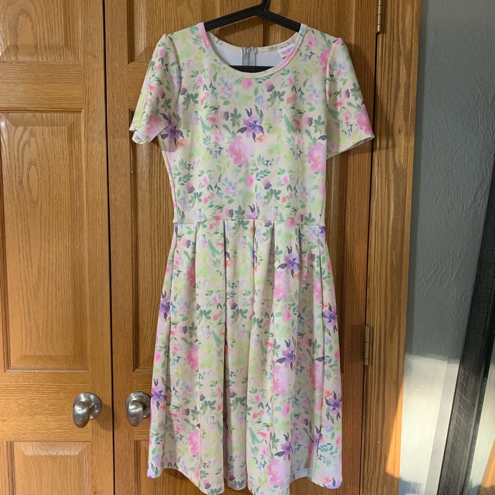 Lularoe Amelia